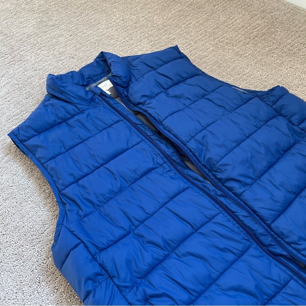 Men’s Blue Puffer Vest - Picture 4 of 9